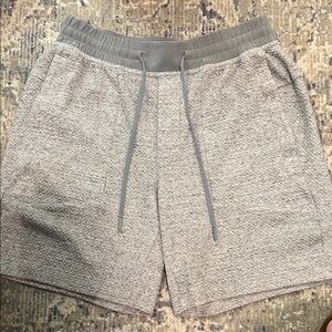 Men's Gray Lululemon Ease the Day sweat shorts size medium 7” inseam
